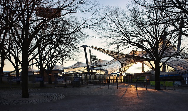 脱颖而出 脱颖而出